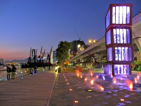 Kwun_Tong_Promenade_Dusk_view_201012