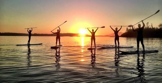 Tofino-Paddle-Surf-Stand-Up-Paddle-Boarding-Group-Shot
