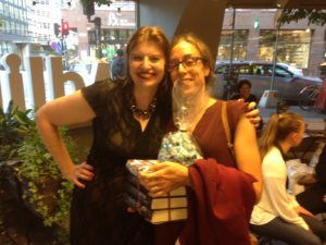 Johanna som vann Quizzet! Åh, jag var så nöjd med frågorna - borde lägga upp dem på bloggen.