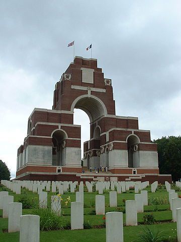 360px-Thiepval_Memorial_to_the_missing
