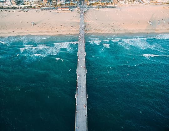Dirk Dallas via fromwhereidrone.com