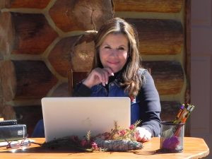 The%20Lindsey%20Lark%20Series%20Author%20-%20Cricket%20Rohman