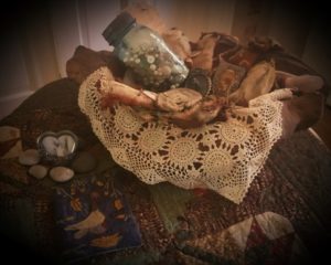 Memoir table