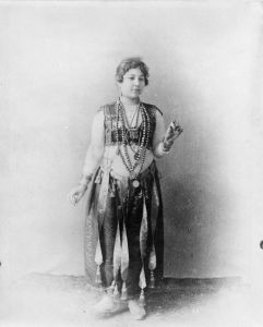An Egyptian dancer. Credit: Photographer unknown via Wikicommons