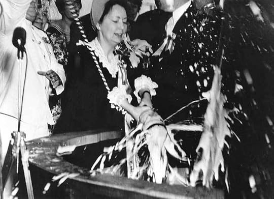 Light cruiser USS Atlanta christened by author Margaret Mitchell during her launching ceremony, Kearny, NJ, 6 Sep 1941 (US National Archives)