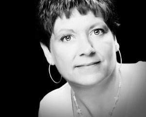 MediaKit_AuthorPhoto_PureOfHeart
