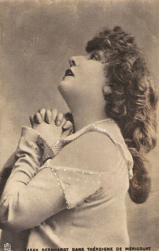 Sarah Bernhardt in Theroigne de Mericourt (1902)
