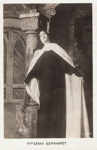 Sarah Bernhardt in La Vierge d'Avila