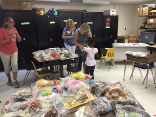 ritas-kids-choosing-3