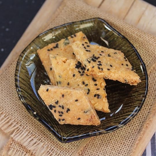 Easy Cheesy Baked Parmasan Crisps