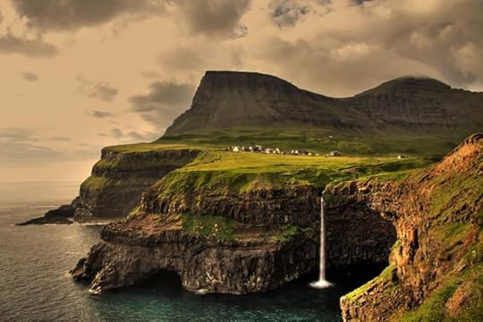 4927b2fd69a3fde1e7605e886a2dafbc_fairy-tale-villages-21-57221a81c6081__880.jpg