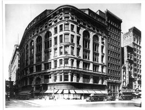 saks34thstreet1920s
