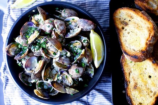 garlic wine and butter clams