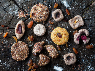 How to Snack Responsibly in the New World of Health Food Marketing in line