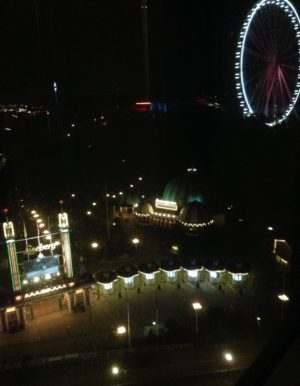 Utsikt från mitt hotellrum igår kväll. Göteborg ser så fint ut.