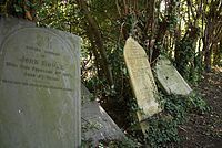 victorian_headstones_england