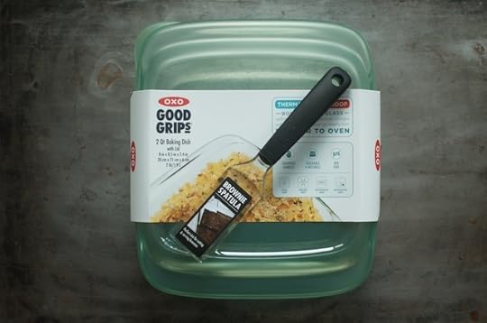 oxo-good-grips-2-qt-baking-dish-and-brownie-spatula