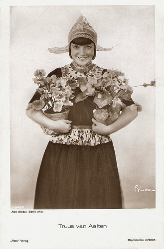 Truus van Aalten