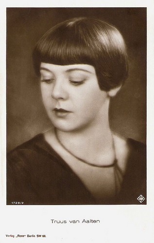 Truus van Aalten
