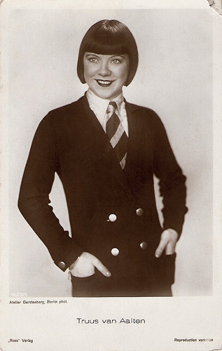 Truus van Aalten