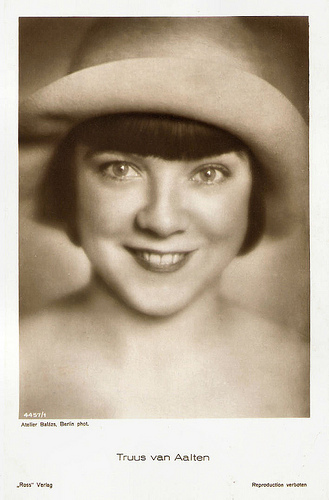 Truus van Aalten