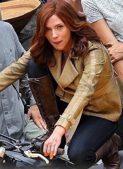 captain-america-civil-war-black-widow-motorcycle-scarlett-johansson