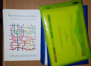course materials, Negotiating the Maze, Linzé Brandon, course about writer's life