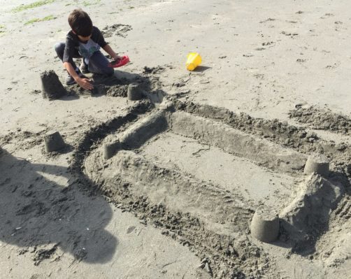 Kingston, sand castle