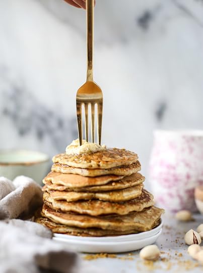 pistachio pancakes with pistachio butter I howsweeteats.com