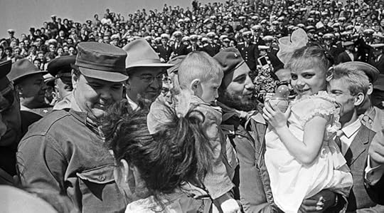 Fidel Castro and children, Volgograd. © Yuryi Abramochkin