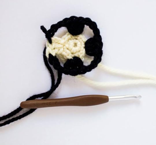 crocheted skull coaster in progress