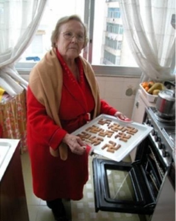 everybody-loves-grandma