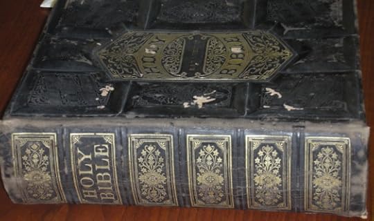 lcgs-kerfoot-family-bible-20160001