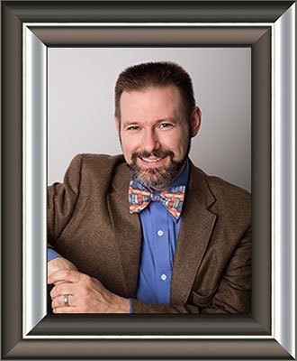 Author Hans Cummings