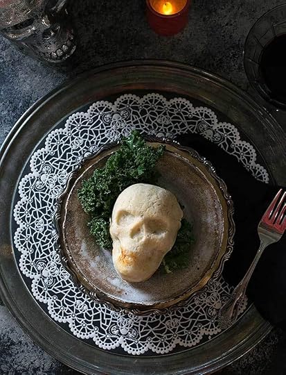 Spooky Skull Vegan Pot Pies for a Haunted Halloween Dinner