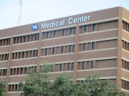 Audie_L._Murphy_VA_Hospital,_San_Antonio,_TX_IMG_7759.JPG