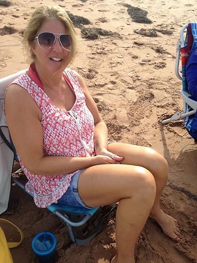 Last day on the beach...no, I didn't go swimming, although my friend did. My last dip in the cool Atlantic was September 30th, a new record for me :) God it feels good to sink your toes in the sand!