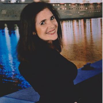 andrea-b-profile-picture-2