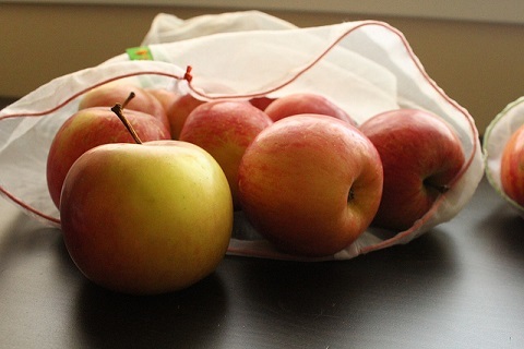 Photo: Choose reusable produce bags 
