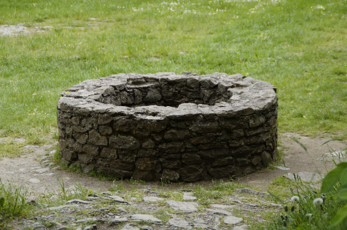 96 well pixabay fountain-788430_1280