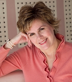 03-26-15-vlmb-head-on-hand-in-pink-sweater-2