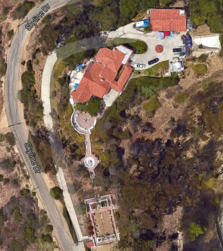 singingkettleentireproperty