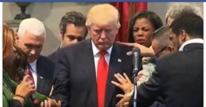 praying-for-trump