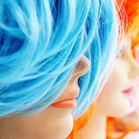 Synthetic wigs (c) NITO - Adobe Stock