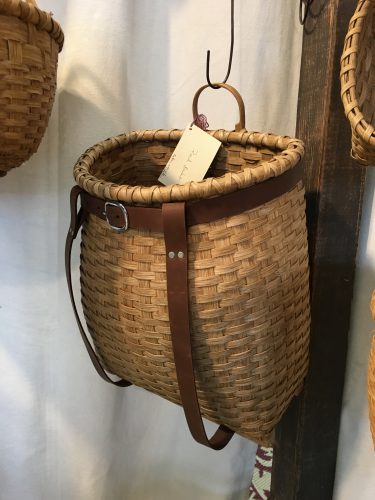 naturallyinspiredbaskets.com