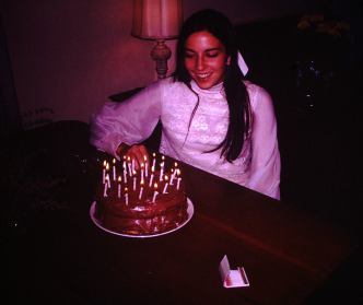 kr-birthday-at-aunt-sues