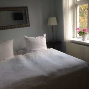 Och hallå svit i Höganäs. Fick ett så fint rum. Eller svit. 