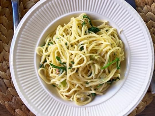 Pasta with Almonds, Arugula ad Lemon