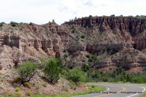 Along the road to Catwalk Recreation Area