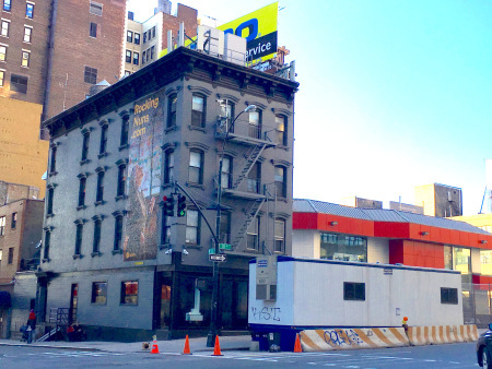 lonetenement10thave30thst